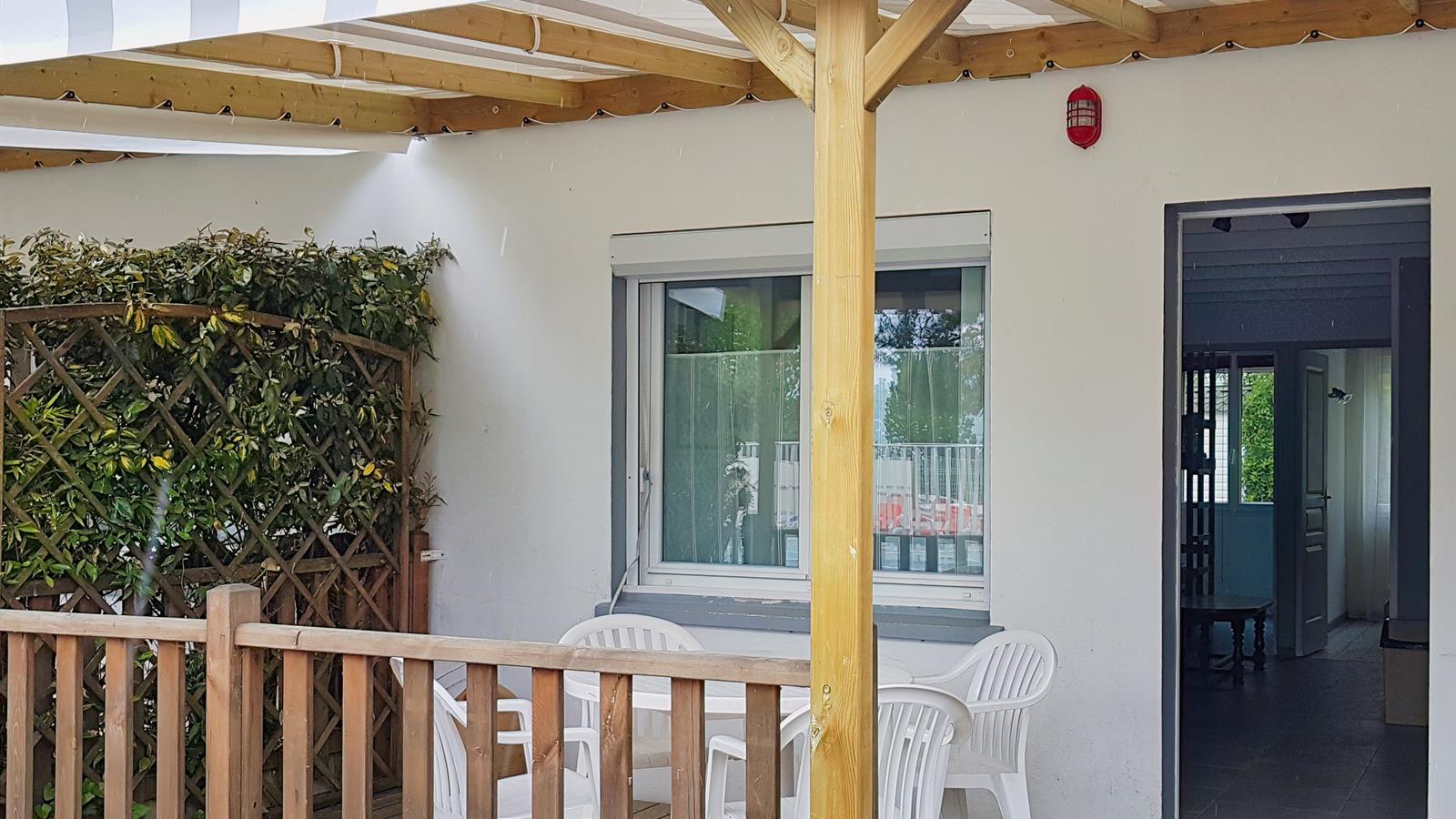 Confort Apartment seen from outside - Camping La Siesta | La Faute sur Mer