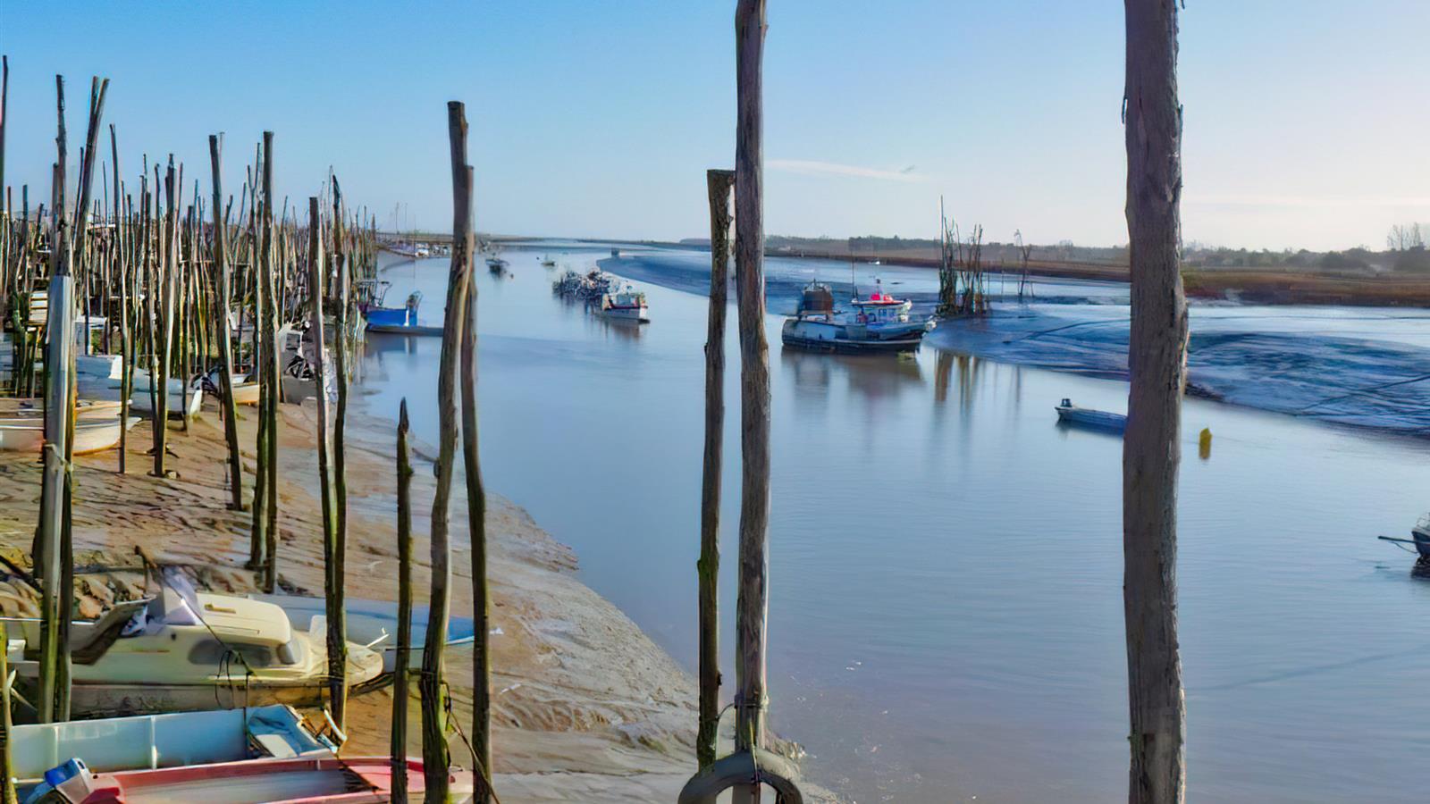 Puerto de L'aiguillon la Presqu'île - Camping La Siesta | La Faute sur Mer