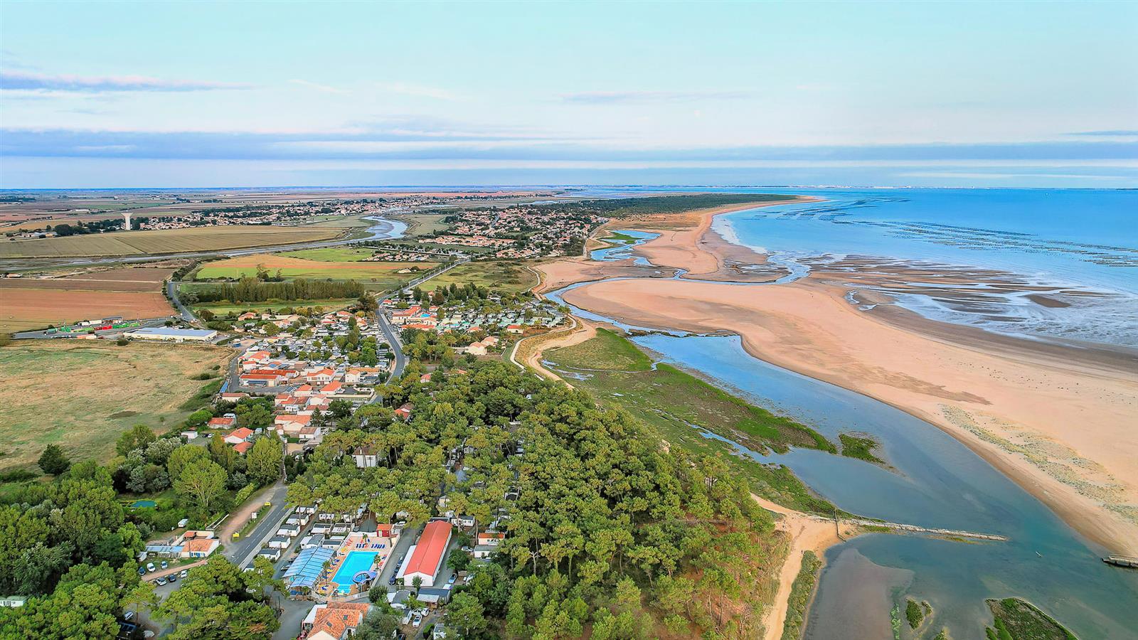 Camping con acceso al mar en l'Aiguillon la Presqu'Ile - Camping La Siesta | La Faute sur Mer