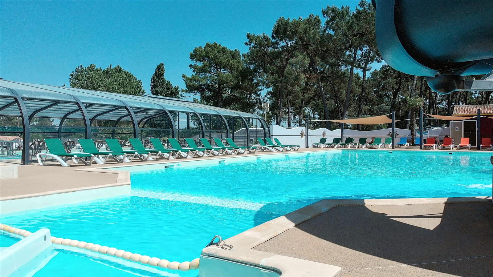 Piscina exterior climatizada en el camping La Siesta en La Faute sur Mer - Camping La Siesta | La Faute sur Mer